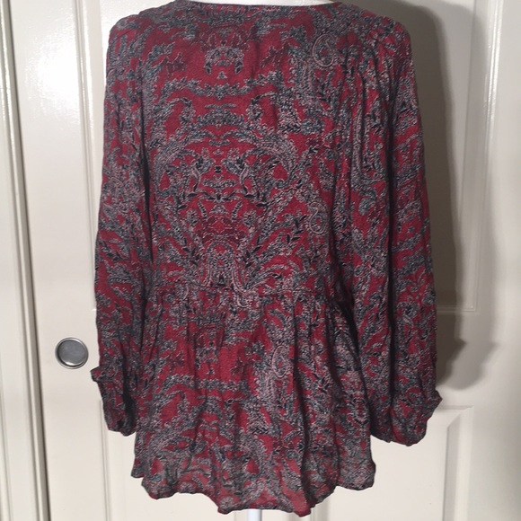 Lucky Blouse - Picture 2 of 4